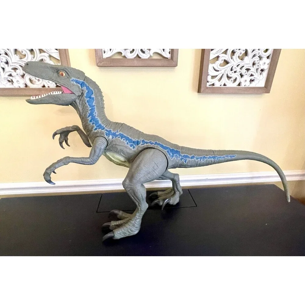 Mattel Jurassic World Super Colossal Velociraptor Blue 3.5ft Dinosaur Toy GCT93